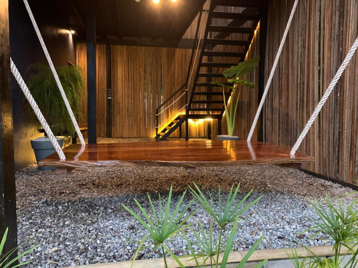 מלון Khao Sok National Park Tanoshi Glamping In Khao Sok מראה חיצוני תמונה