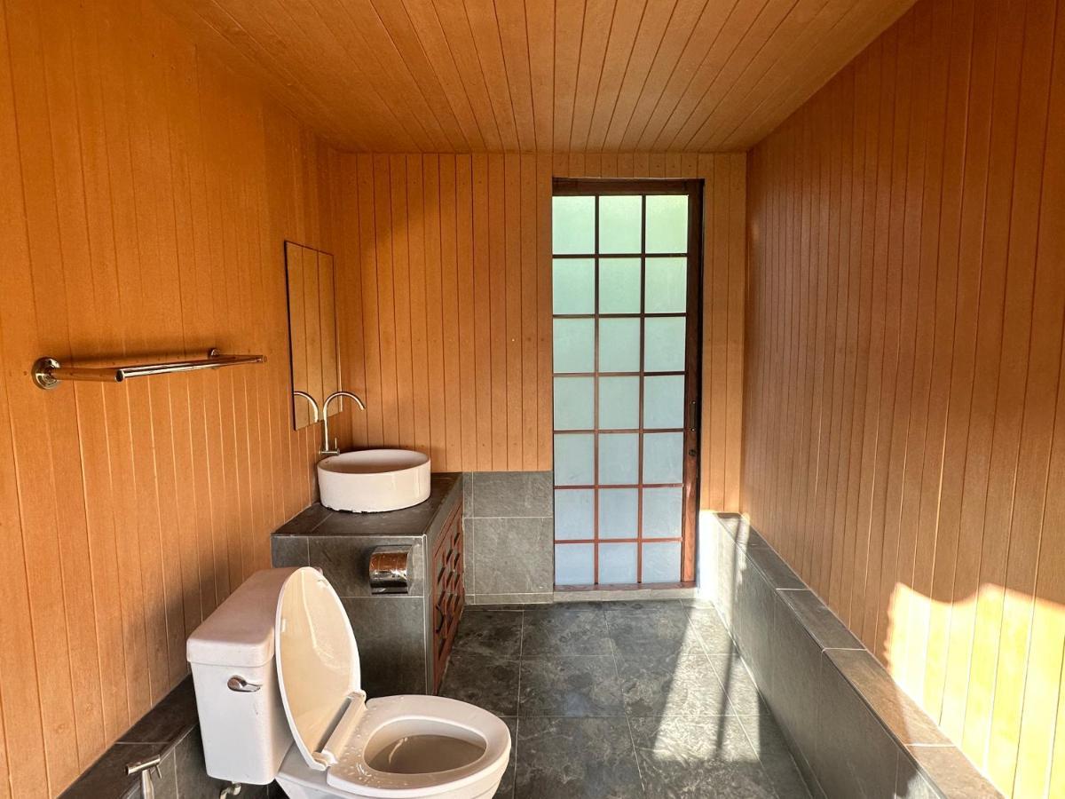 מלון Khao Sok National Park Tanoshi Glamping In Khao Sok מראה חיצוני תמונה